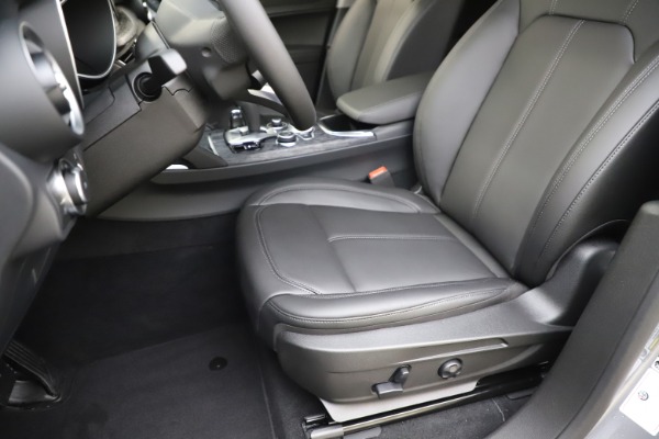 New 2020 Alfa Romeo Stelvio Sport Q4 for sale $51,095 at Maserati of Greenwich in Greenwich CT 06830 15