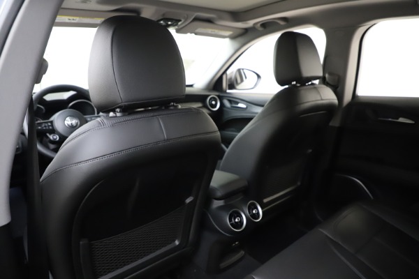 New 2020 Alfa Romeo Stelvio Sport Q4 for sale $51,095 at Maserati of Greenwich in Greenwich CT 06830 20