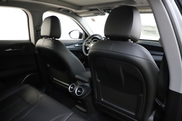 New 2020 Alfa Romeo Stelvio Sport Q4 for sale $51,095 at Maserati of Greenwich in Greenwich CT 06830 28