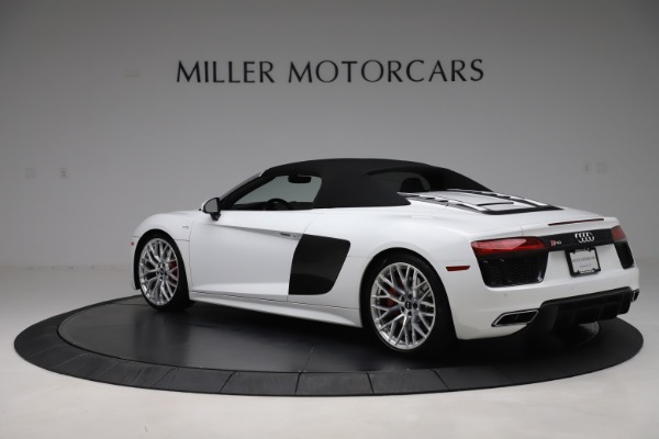 Used 2017 Audi R8 5.2 quattro V10 Spyder for sale Sold at Maserati of Greenwich in Greenwich CT 06830 15