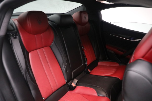 Used 2020 Maserati Ghibli S Q4 GranSport for sale Sold at Maserati of Greenwich in Greenwich CT 06830 24