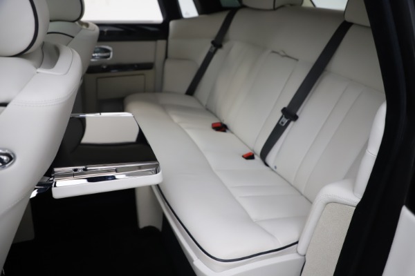 Used 2013 Rolls-Royce Phantom for sale Sold at Maserati of Greenwich in Greenwich CT 06830 14
