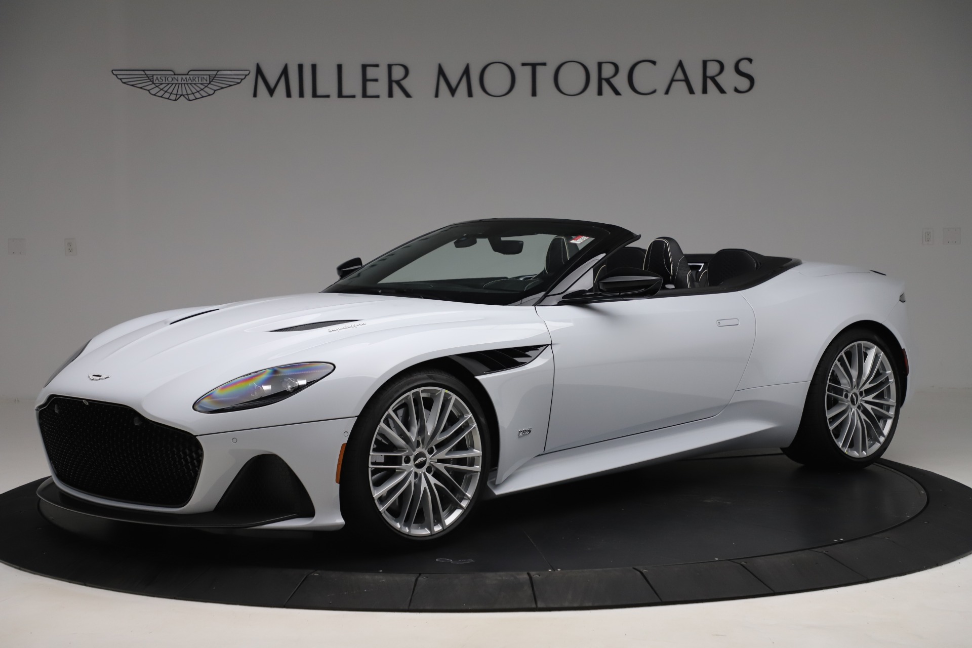 New 2020 Aston Martin DBS Superleggera Volante Convertible for sale $353,931 at Maserati of Greenwich in Greenwich CT 06830 1