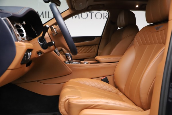 Used 2017 Bentley Bentayga W12 for sale $135,900 at Maserati of Greenwich in Greenwich CT 06830 14