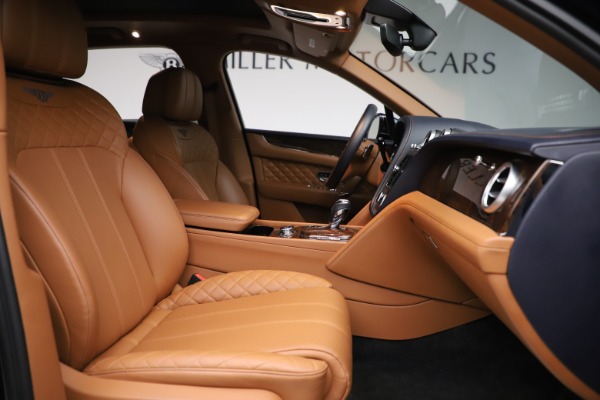 Used 2017 Bentley Bentayga W12 for sale $135,900 at Maserati of Greenwich in Greenwich CT 06830 19