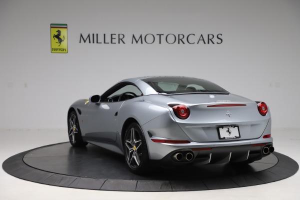 Used 2016 Ferrari California T for sale Sold at Maserati of Greenwich in Greenwich CT 06830 17