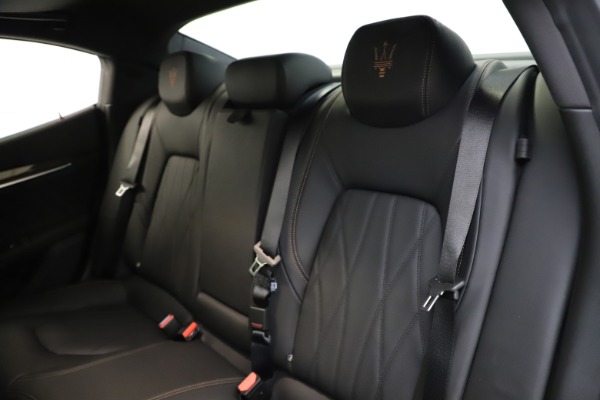New 2020 Maserati Ghibli SQ4 GranLusso for sale $94,335 at Maserati of Greenwich in Greenwich CT 06830 18
