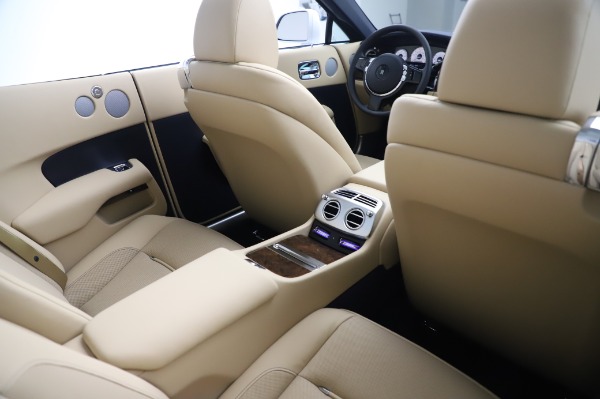 New 2020 Rolls-Royce Dawn for sale $382,100 at Maserati of Greenwich in Greenwich CT 06830 24