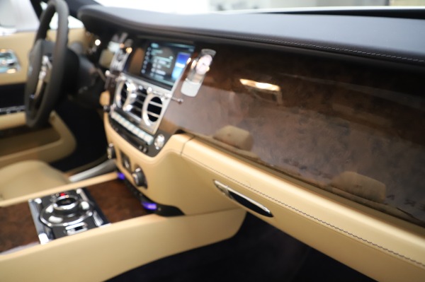 New 2020 Rolls-Royce Dawn for sale $382,100 at Maserati of Greenwich in Greenwich CT 06830 27