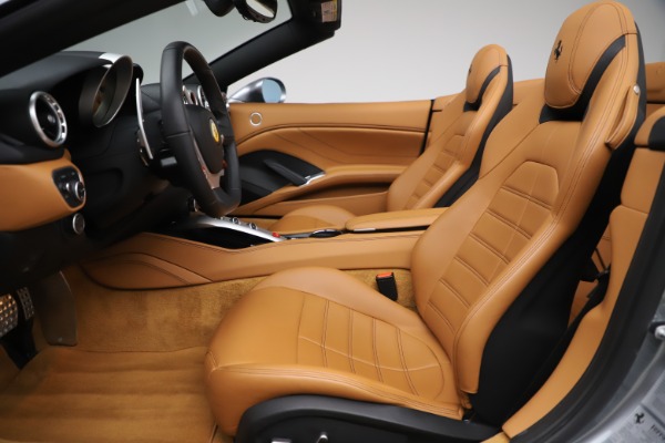 Used 2017 Ferrari California T for sale Sold at Maserati of Greenwich in Greenwich CT 06830 18