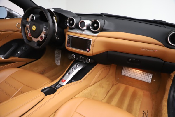 Used 2017 Ferrari California T for sale Sold at Maserati of Greenwich in Greenwich CT 06830 24