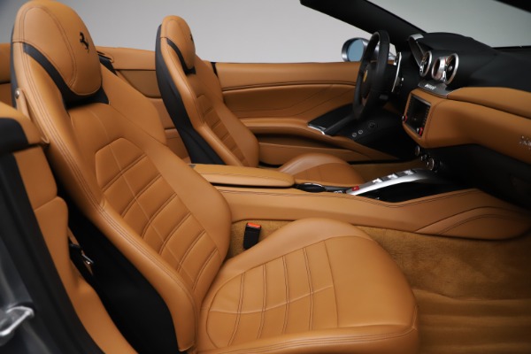 Used 2017 Ferrari California T for sale Sold at Maserati of Greenwich in Greenwich CT 06830 25