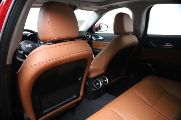 New 2020 Alfa Romeo Giulia Q4 for sale $46,395 at Maserati of Greenwich in Greenwich CT 06830 20