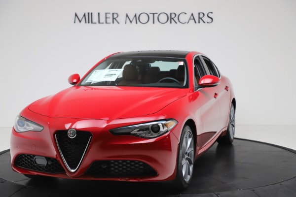 New 2020 Alfa Romeo Giulia Q4 for sale $46,395 at Maserati of Greenwich in Greenwich CT 06830 1