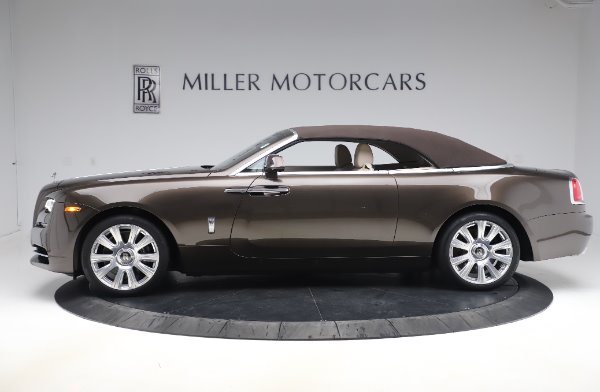 Used 2017 Rolls-Royce Dawn for sale Sold at Maserati of Greenwich in Greenwich CT 06830 14