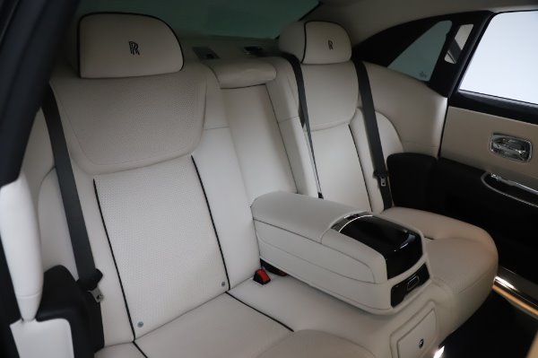 Used 2015 Rolls-Royce Ghost Base for sale Sold at Maserati of Greenwich in Greenwich CT 06830 15