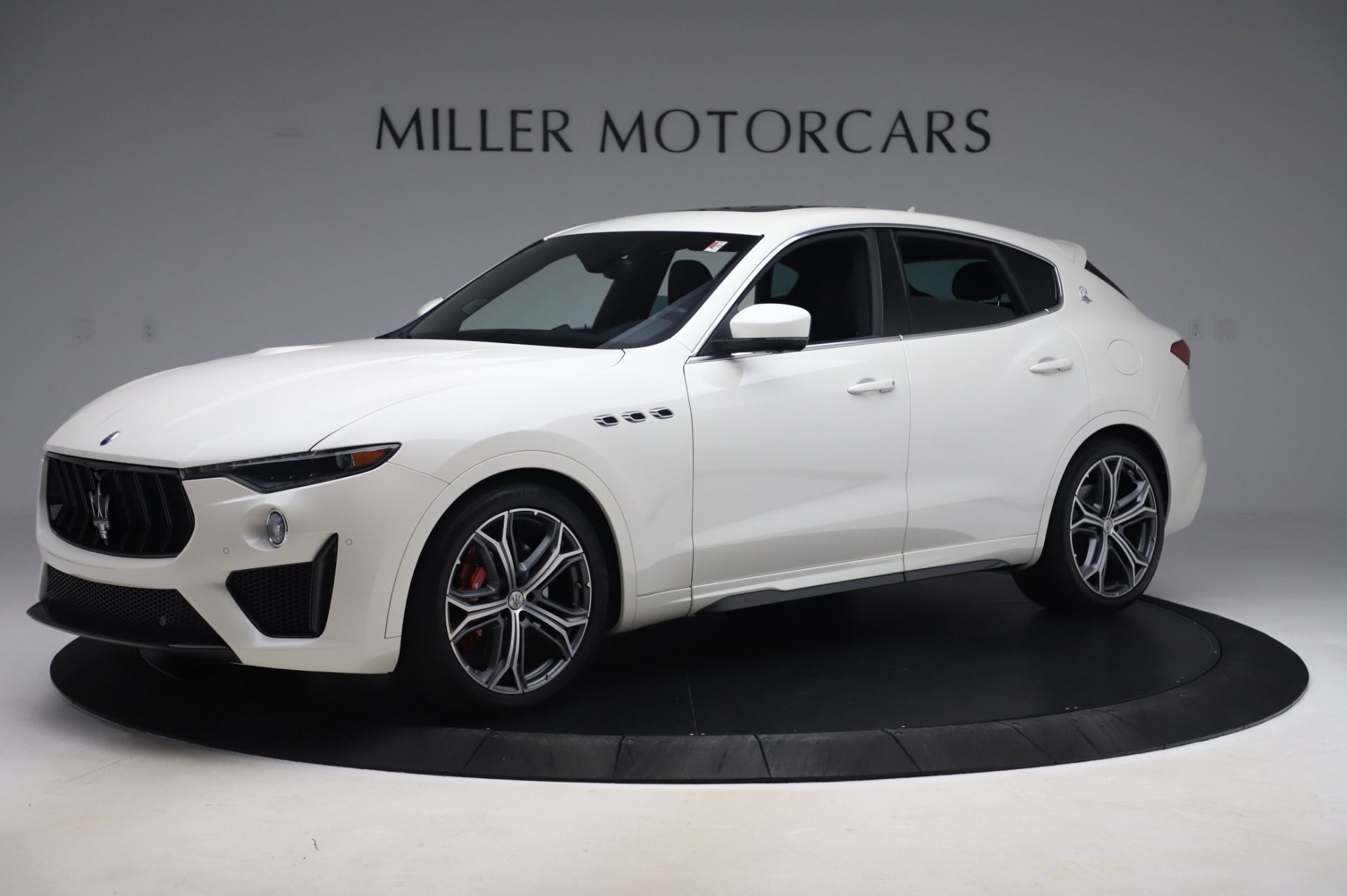 Used 2019 Maserati Levante Trofeo for sale $45,900 at Maserati of Greenwich in Greenwich CT 06830 1