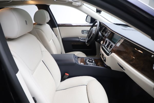 Used 2016 Rolls-Royce Ghost for sale Sold at Maserati of Greenwich in Greenwich CT 06830 13