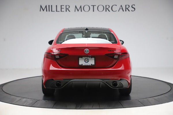 New 2020 Alfa Romeo Giulia Sport Q4 for sale Sold at Maserati of Greenwich in Greenwich CT 06830 6