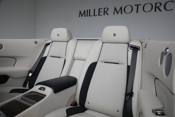 Used 2017 Rolls-Royce Dawn for sale $244,900 at Maserati of Greenwich in Greenwich CT 06830 27