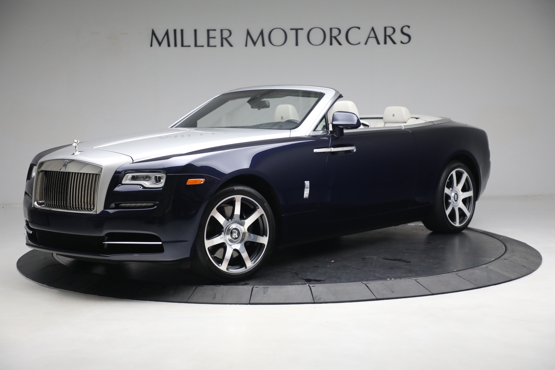 Used 2017 Rolls-Royce Dawn for sale $244,900 at Maserati of Greenwich in Greenwich CT 06830 1