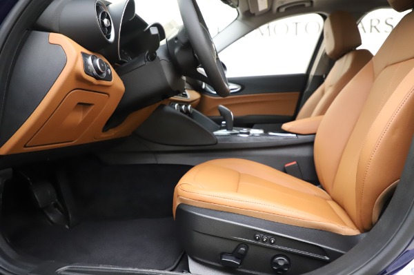 New 2020 Alfa Romeo Giulia Q4 for sale $42,845 at Maserati of Greenwich in Greenwich CT 06830 13