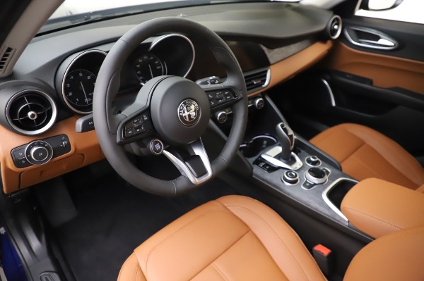 New 2020 Alfa Romeo Giulia Q4 for sale $42,845 at Maserati of Greenwich in Greenwich CT 06830 14