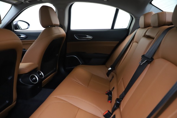 New 2020 Alfa Romeo Giulia Q4 for sale $42,845 at Maserati of Greenwich in Greenwich CT 06830 18