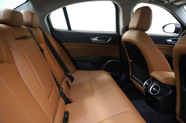 New 2020 Alfa Romeo Giulia Q4 for sale $42,845 at Maserati of Greenwich in Greenwich CT 06830 26