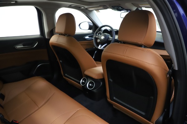 New 2020 Alfa Romeo Giulia Q4 for sale $42,845 at Maserati of Greenwich in Greenwich CT 06830 27