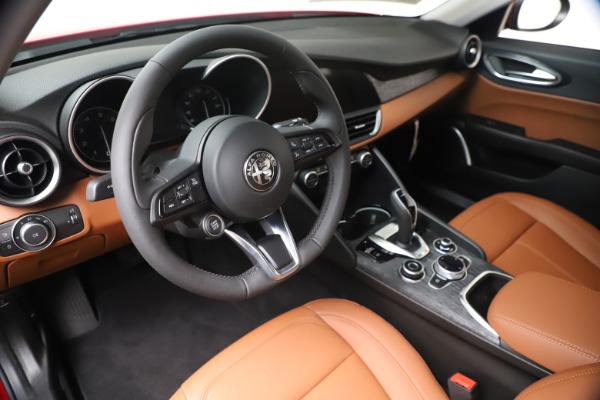 New 2020 Alfa Romeo Giulia Q4 for sale $44,845 at Maserati of Greenwich in Greenwich CT 06830 13