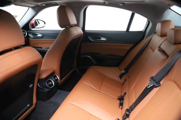 New 2020 Alfa Romeo Giulia Q4 for sale $44,845 at Maserati of Greenwich in Greenwich CT 06830 19