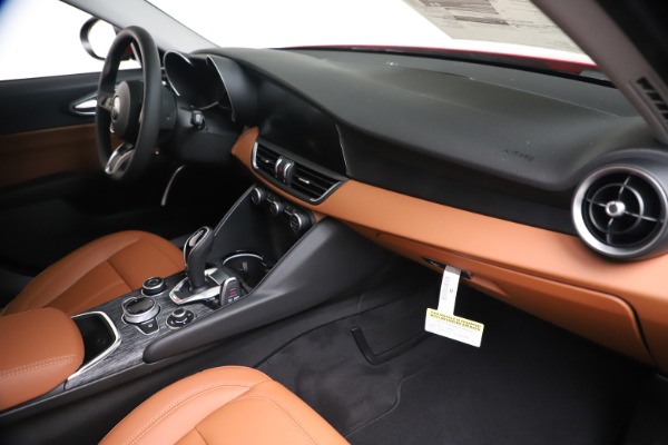 New 2020 Alfa Romeo Giulia Q4 for sale $44,845 at Maserati of Greenwich in Greenwich CT 06830 22