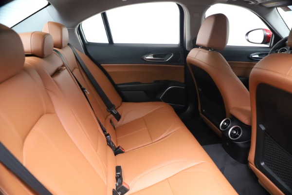 New 2020 Alfa Romeo Giulia Q4 for sale $44,845 at Maserati of Greenwich in Greenwich CT 06830 27