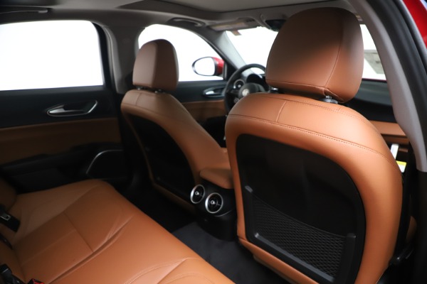 New 2020 Alfa Romeo Giulia Q4 for sale $44,845 at Maserati of Greenwich in Greenwich CT 06830 28