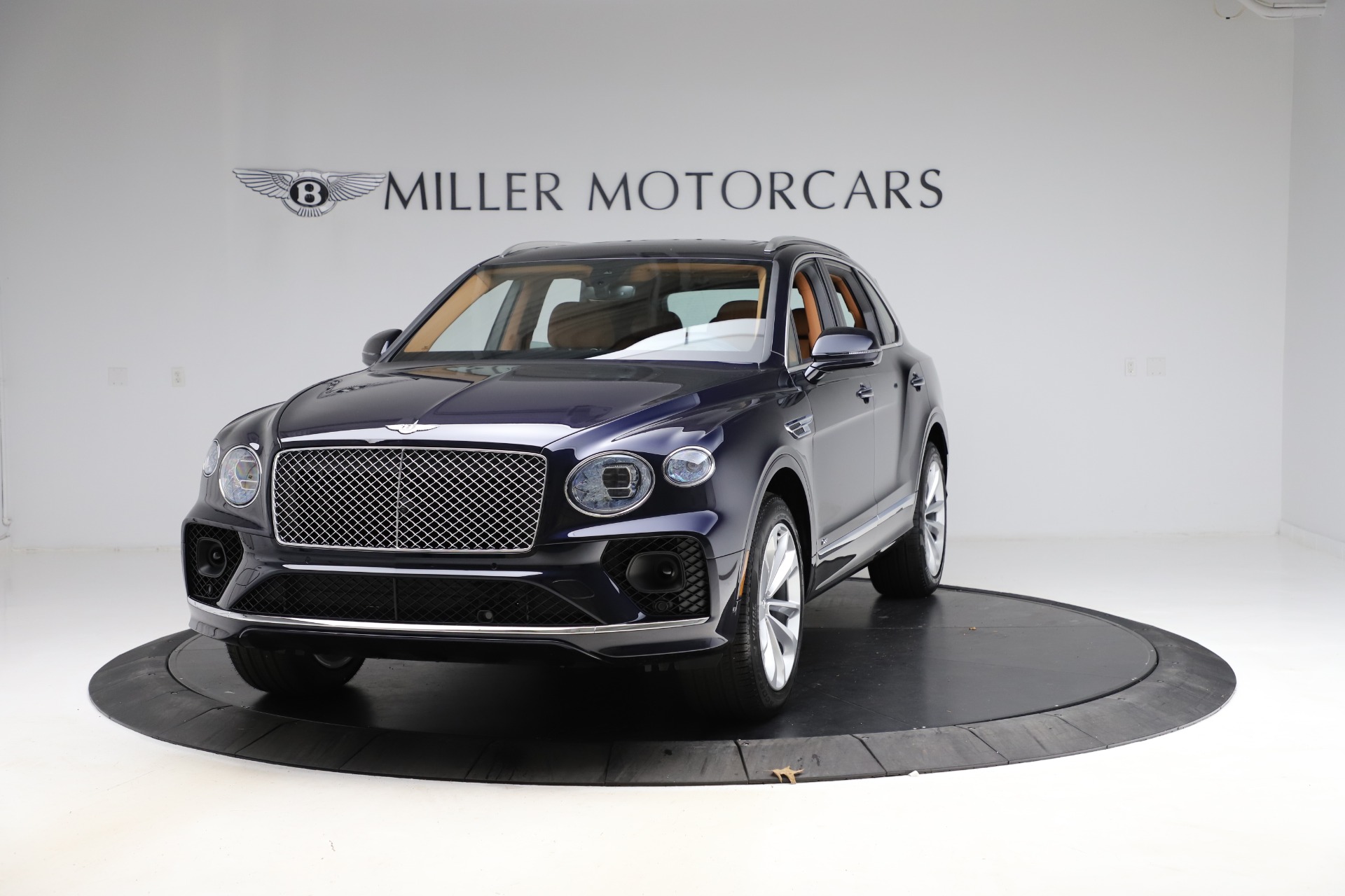 Used 2021 Bentley Bentayga V8 for sale Sold at Maserati of Greenwich in Greenwich CT 06830 1