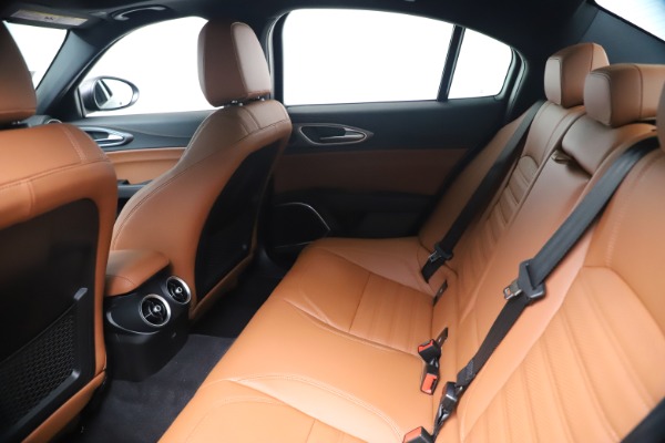 New 2020 Alfa Romeo Giulia Ti Sport Q4 for sale Sold at Maserati of Greenwich in Greenwich CT 06830 19
