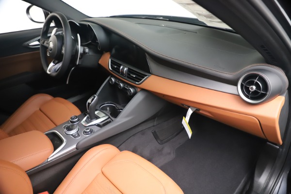 New 2020 Alfa Romeo Giulia Ti Sport Q4 for sale Sold at Maserati of Greenwich in Greenwich CT 06830 22