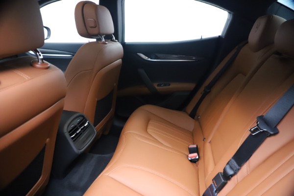 New 2020 Maserati Ghibli S Q4 for sale Sold at Maserati of Greenwich in Greenwich CT 06830 19