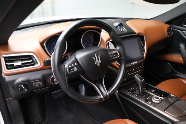 Used 2020 Maserati Ghibli S Q4 for sale Sold at Maserati of Greenwich in Greenwich CT 06830 24