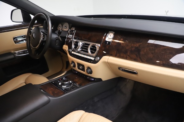 Used 2016 Rolls-Royce Ghost for sale $175,900 at Maserati of Greenwich in Greenwich CT 06830 20