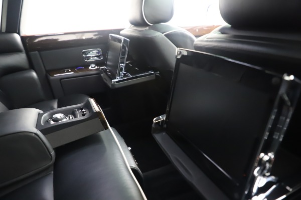 Used 2014 Rolls-Royce Phantom for sale Sold at Maserati of Greenwich in Greenwich CT 06830 18