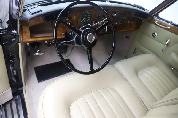 Used 1965 Rolls-Royce Silver Cloud III for sale Sold at Maserati of Greenwich in Greenwich CT 06830 15
