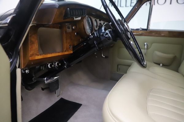 Used 1965 Rolls-Royce Silver Cloud III for sale Sold at Maserati of Greenwich in Greenwich CT 06830 18