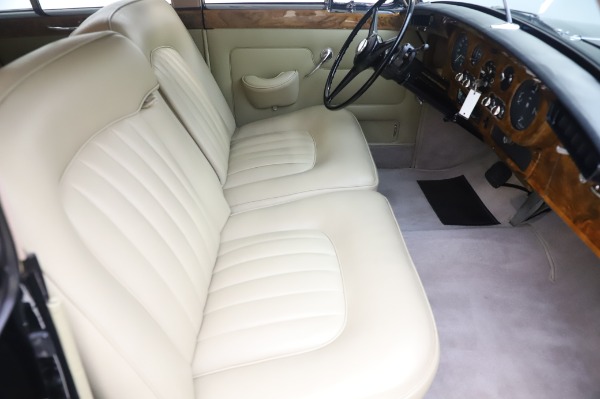 Used 1965 Rolls-Royce Silver Cloud III for sale Sold at Maserati of Greenwich in Greenwich CT 06830 24