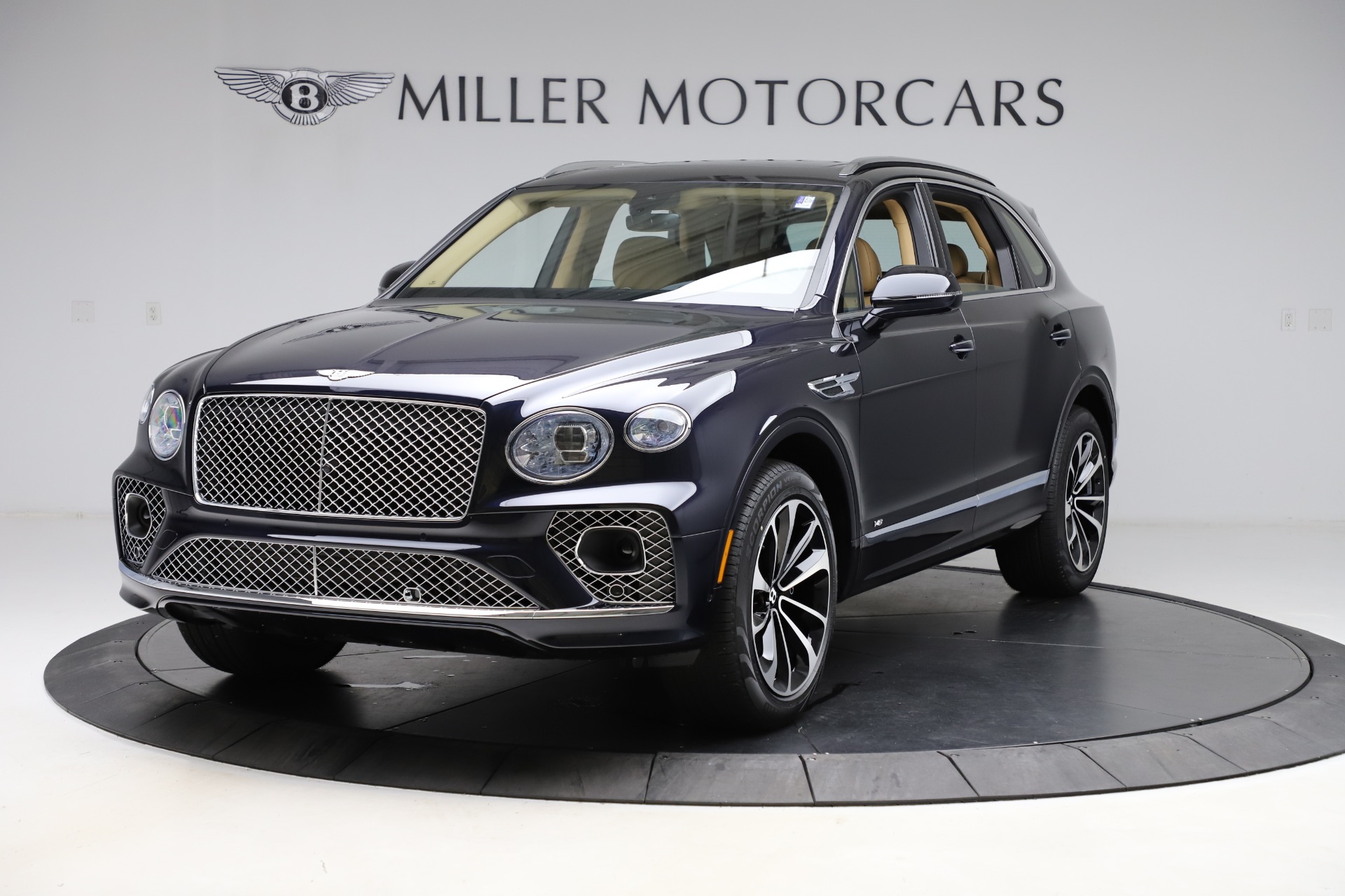 New 2021 Bentley Bentayga V8 for sale Sold at Maserati of Greenwich in Greenwich CT 06830 1