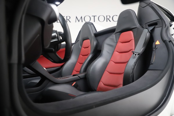 Used 2016 McLaren 650S Spider for sale $152,900 at Maserati of Greenwich in Greenwich CT 06830 25