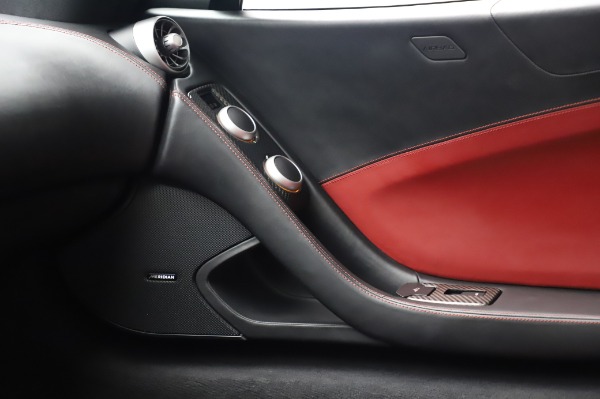 Used 2016 McLaren 650S Spider for sale $152,900 at Maserati of Greenwich in Greenwich CT 06830 27