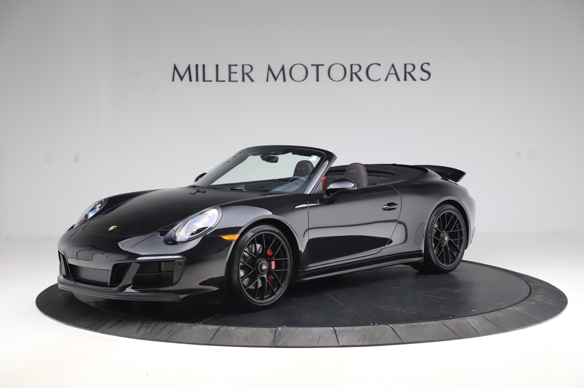 Used 2018 Porsche 911 Carrera 4 GTS for sale $137,900 at Maserati of Greenwich in Greenwich CT 06830 1