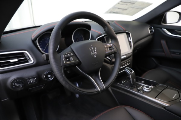 New 2020 Maserati Ghibli S Q4 for sale Sold at Maserati of Greenwich in Greenwich CT 06830 13